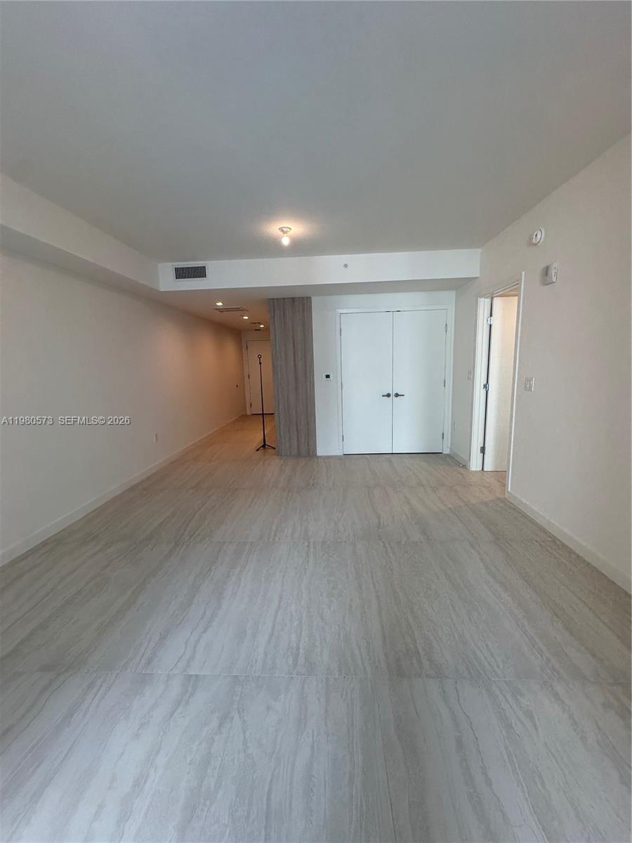 VICEROY BRICKELL - Residential Lease