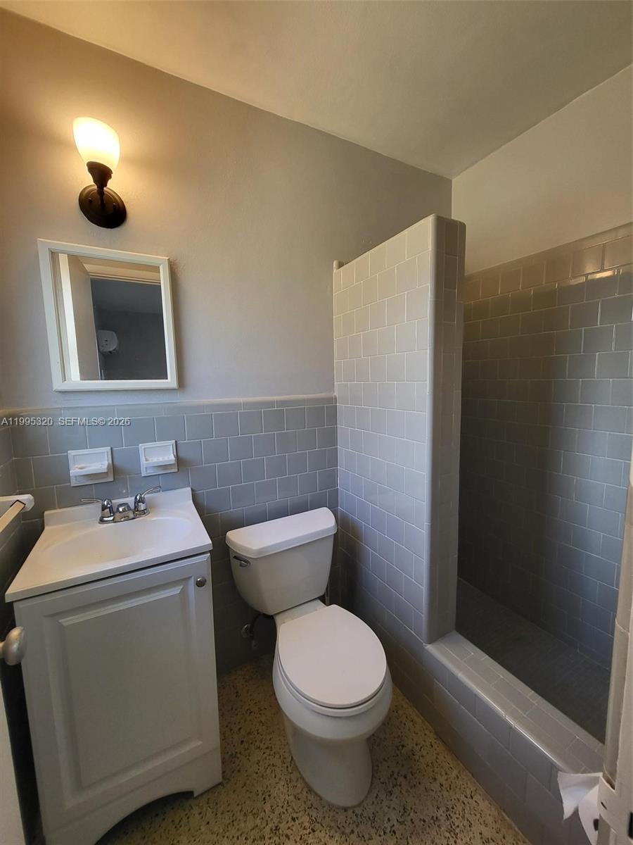 DANIA GOLF VIEW - Residential Lease