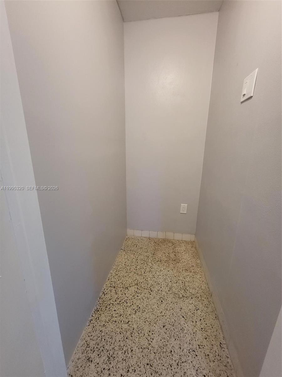 DANIA GOLF VIEW - Residential Lease