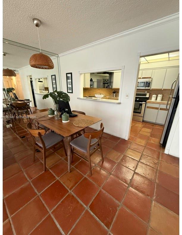 1408 Brickell Bay Dr 105