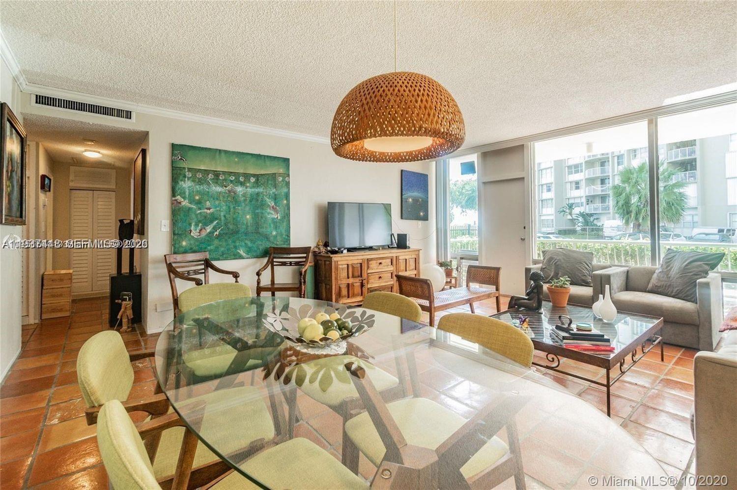 1408 Brickell Bay Dr 105