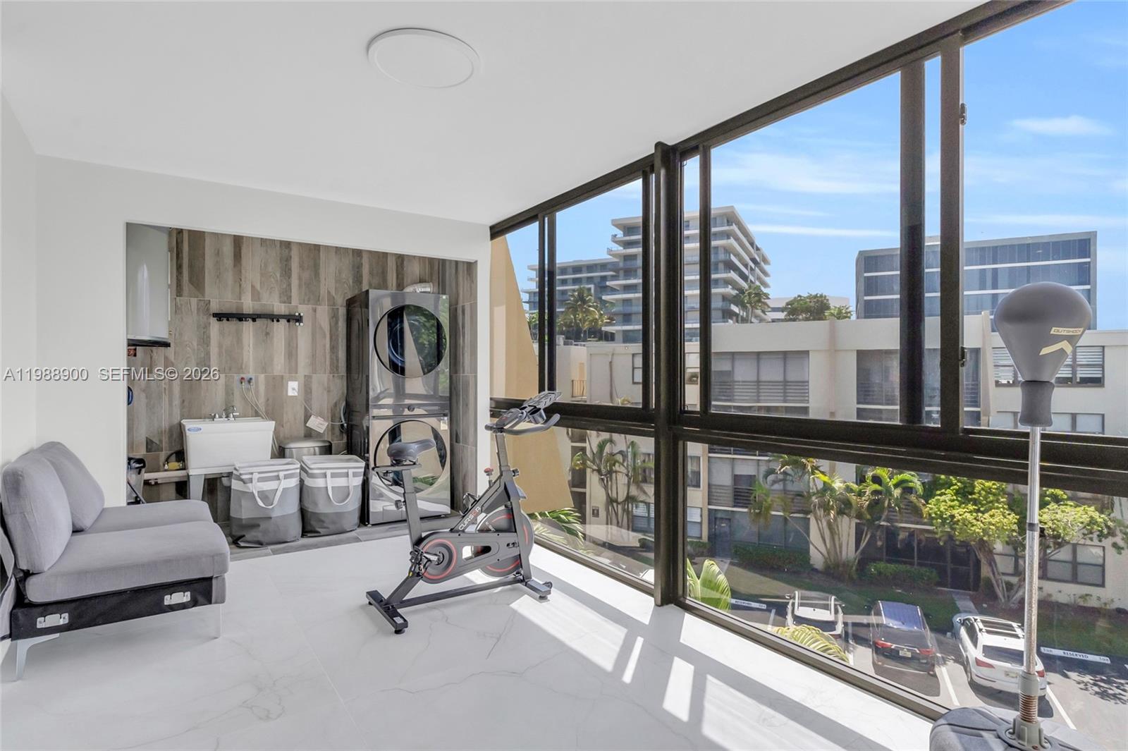 VILLA DORADA CONDO NO 2 - Residential