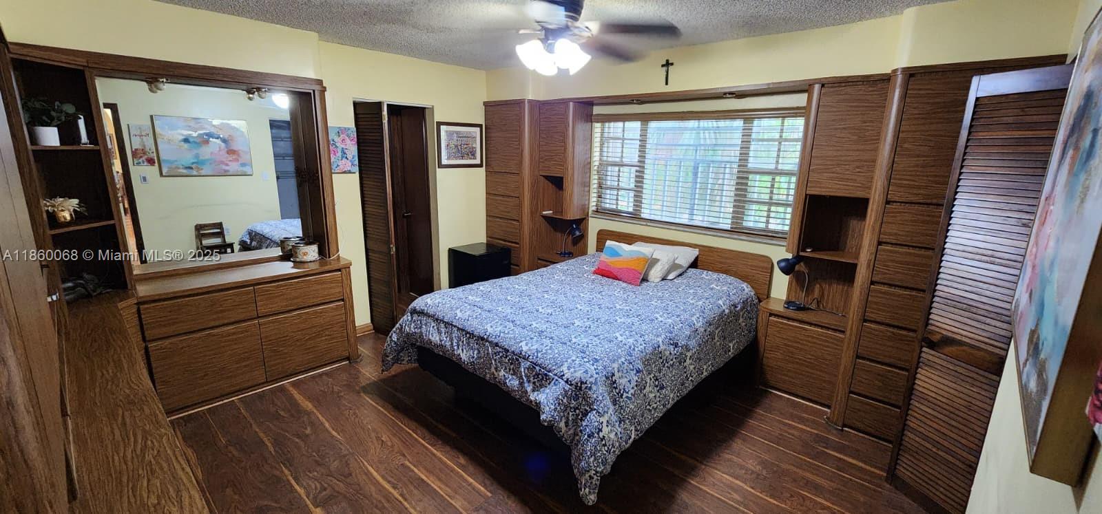 COUNTRY LAKE HOMES 1ST AD - Residential