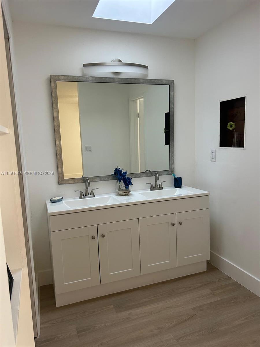 ROYAL GLEN - Residential