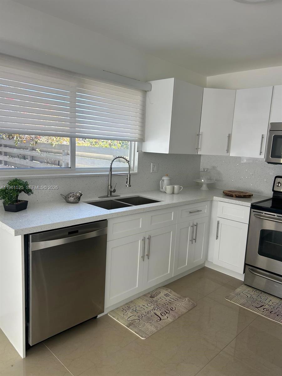 ROYAL GLEN - Residential