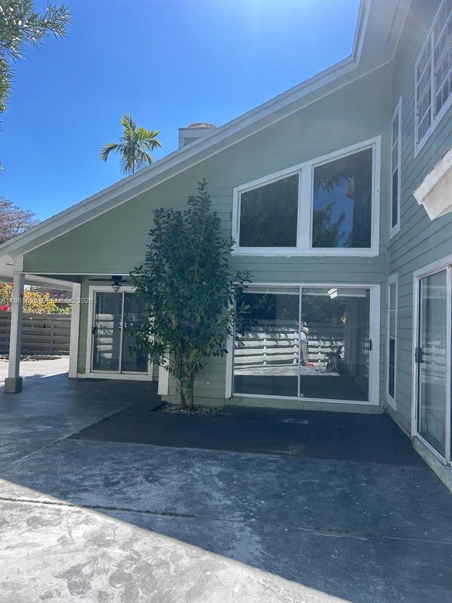 ROYAL GLEN - Residential