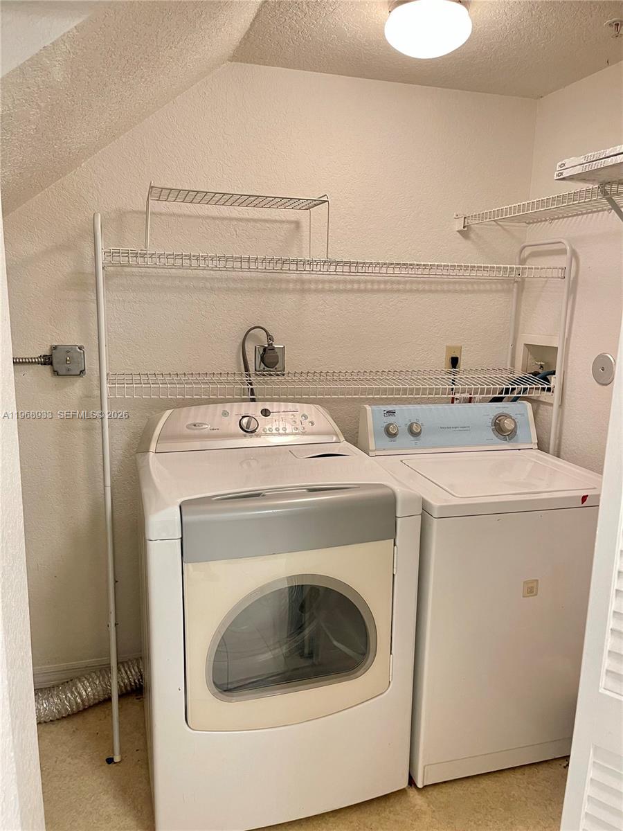 VILLAS DE TUSCANY CONDO - Residential