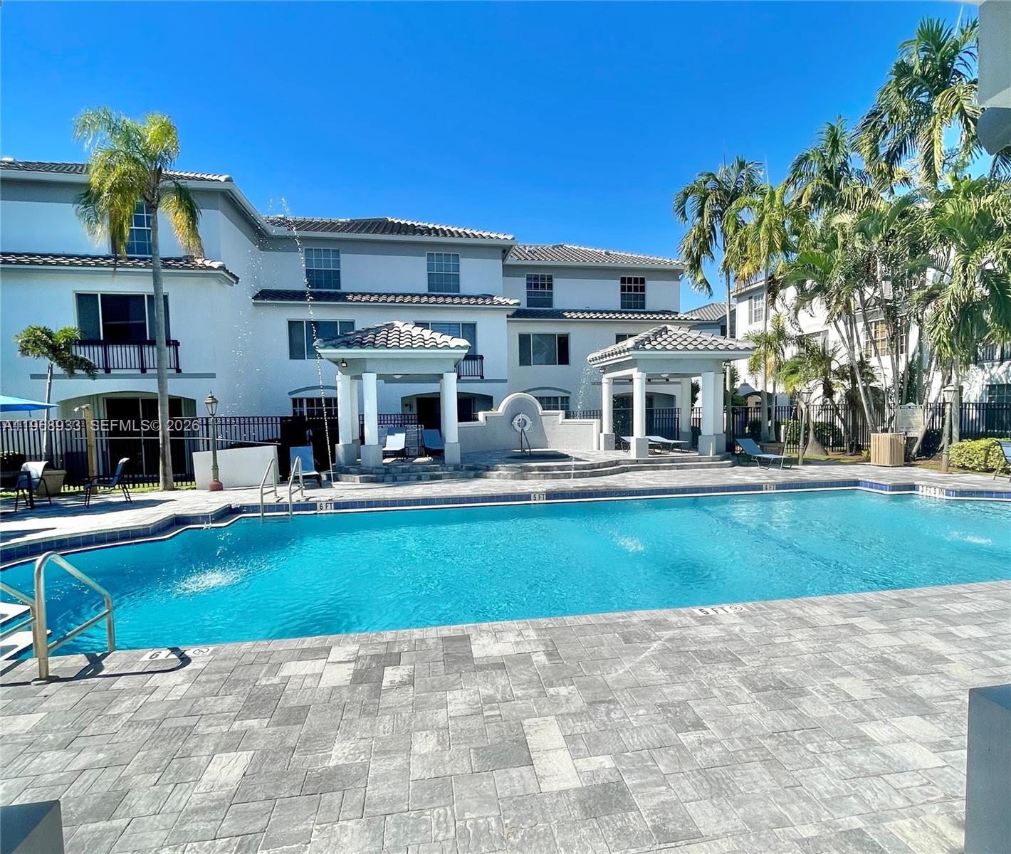 VILLAS DE TUSCANY CONDO - Residential