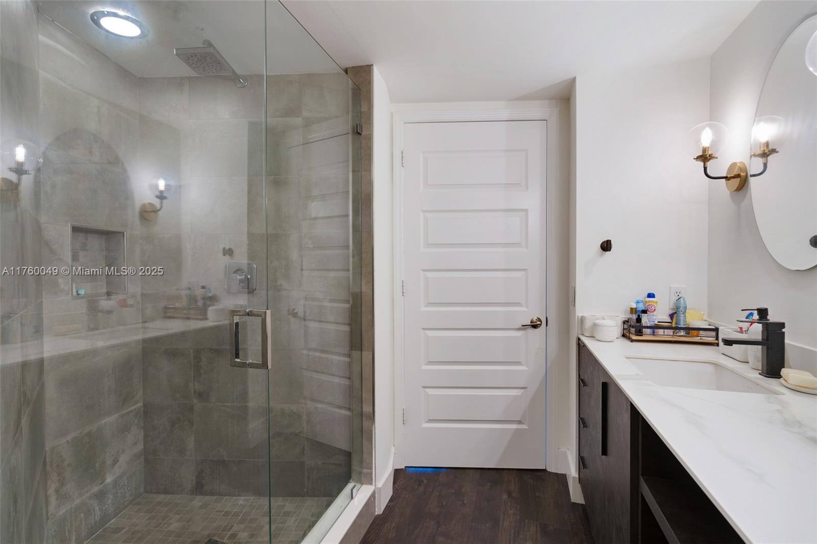 THE BRIDGEWATER CONDO - Residential