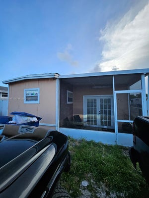 1420 SW 129TH CT # 1, MIAMI, FL 33184 - Image 7842e5c9e303f2bac3a7e22a10ee0431/723334320