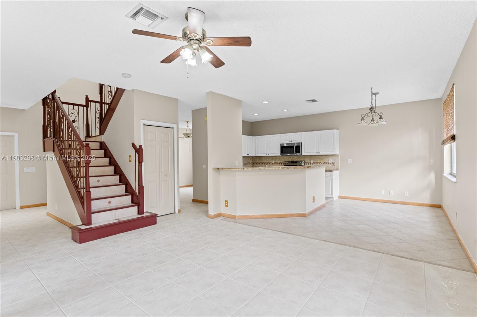 SECTOR 8 9 AND 10 - Residential Lease