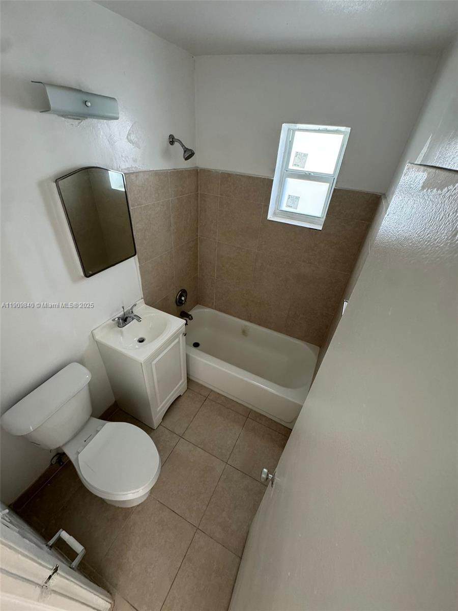 CORONA DEL MAR - Residential Lease