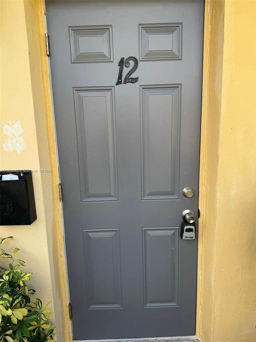 CORONA DEL MAR - Residential Lease