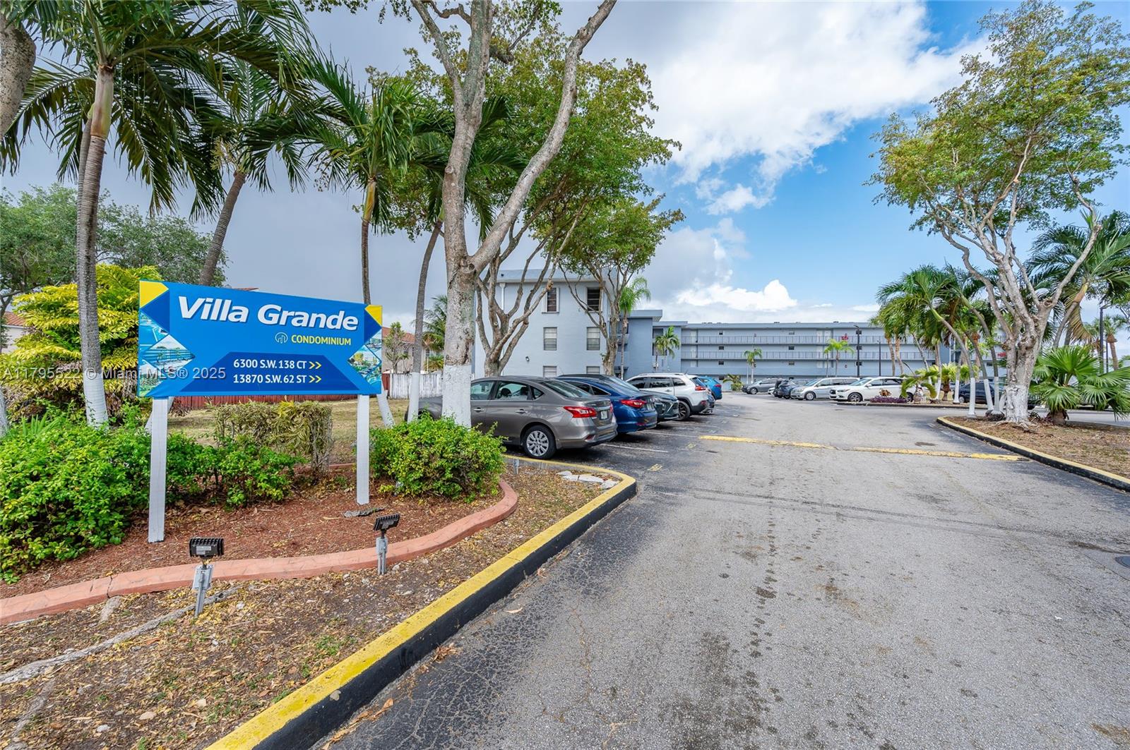 Rental Property at 13870 Sw 62nd St 204, Miami, Broward County, Florida - Bedrooms: 2 
Bathrooms: 2  - $2,500 MO.