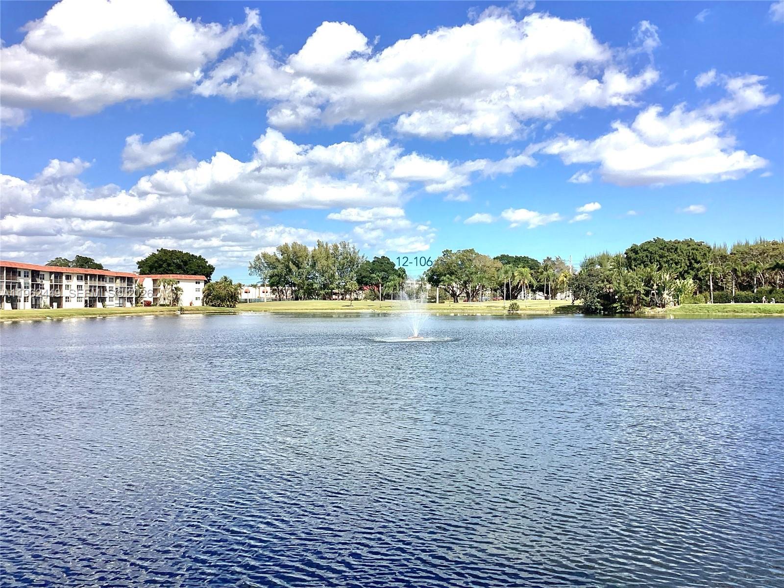 HOLLYBROOK GOLF AND TENNIS - Residential