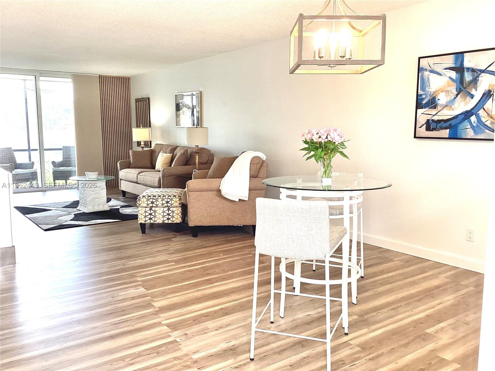 HOLLYBROOK GOLF AND TENNIS - Residential