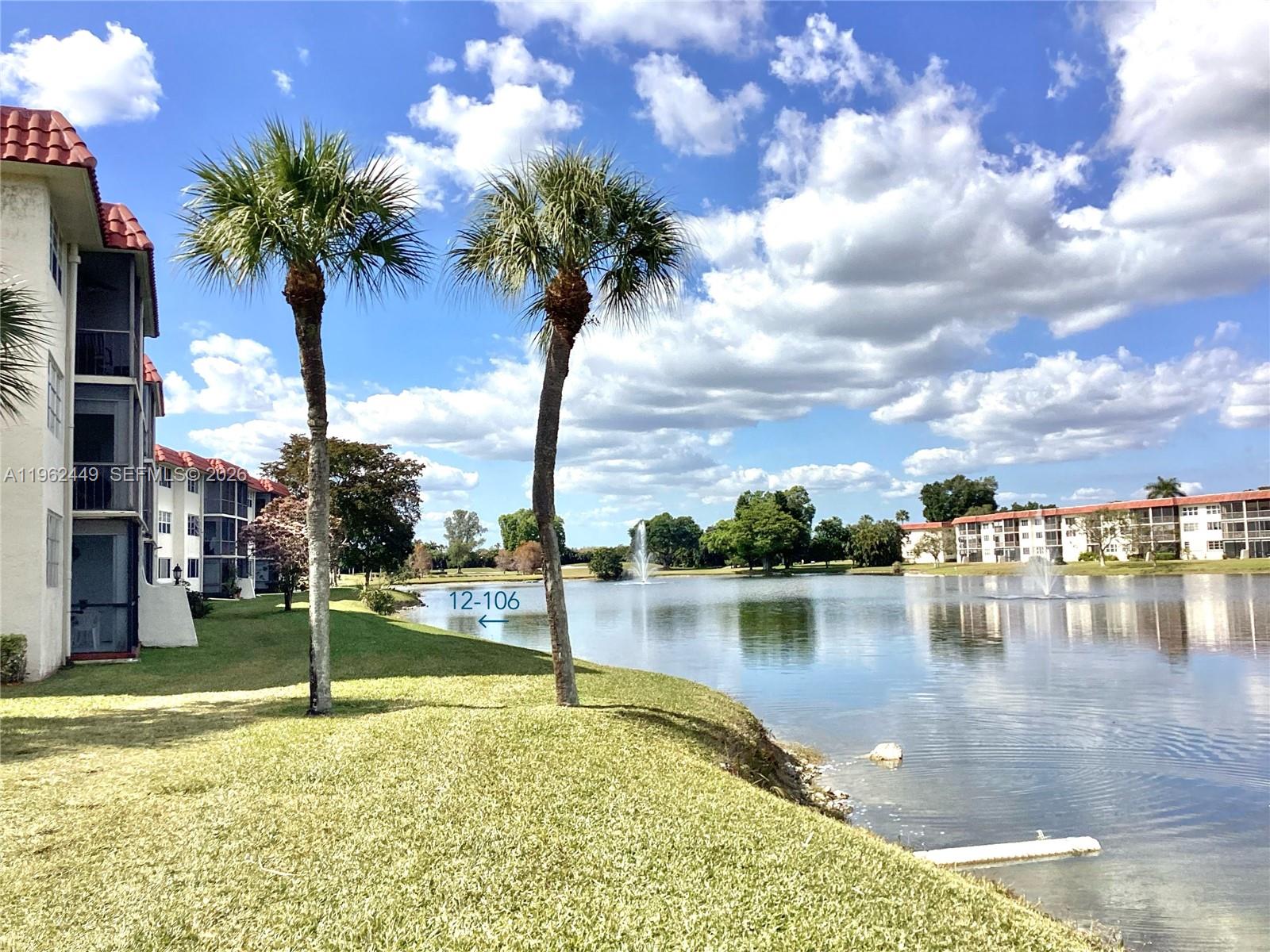 HOLLYBROOK GOLF AND TENNIS - Residential