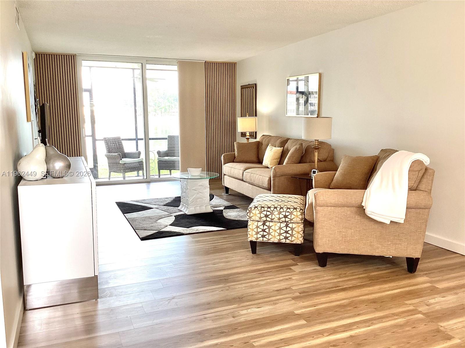 HOLLYBROOK GOLF AND TENNIS - Residential