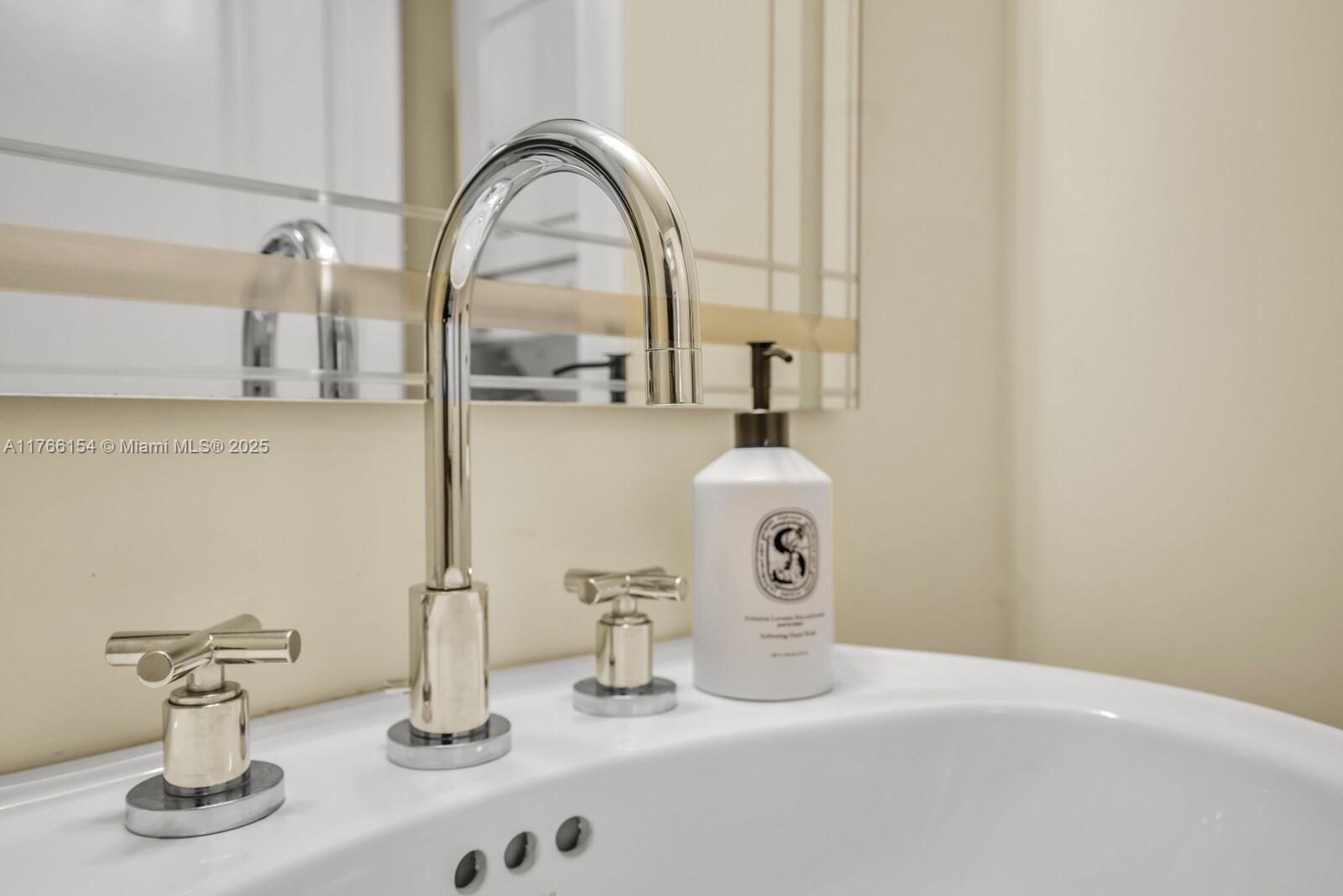 MILLENNIUM TOWER CONDOMIN - Residential Lease