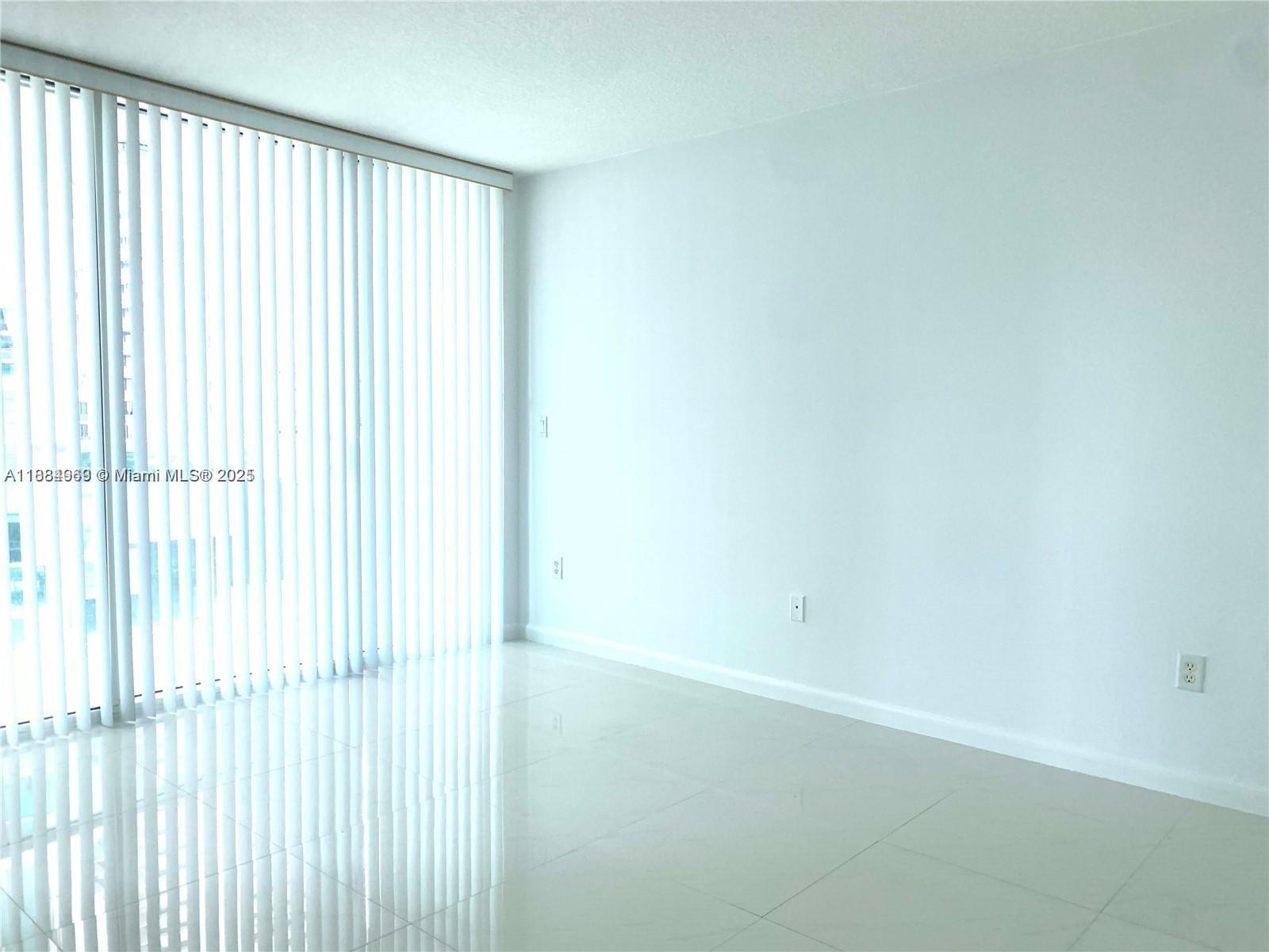 BRICKELL ON THE RIVER N T - Residential Lease