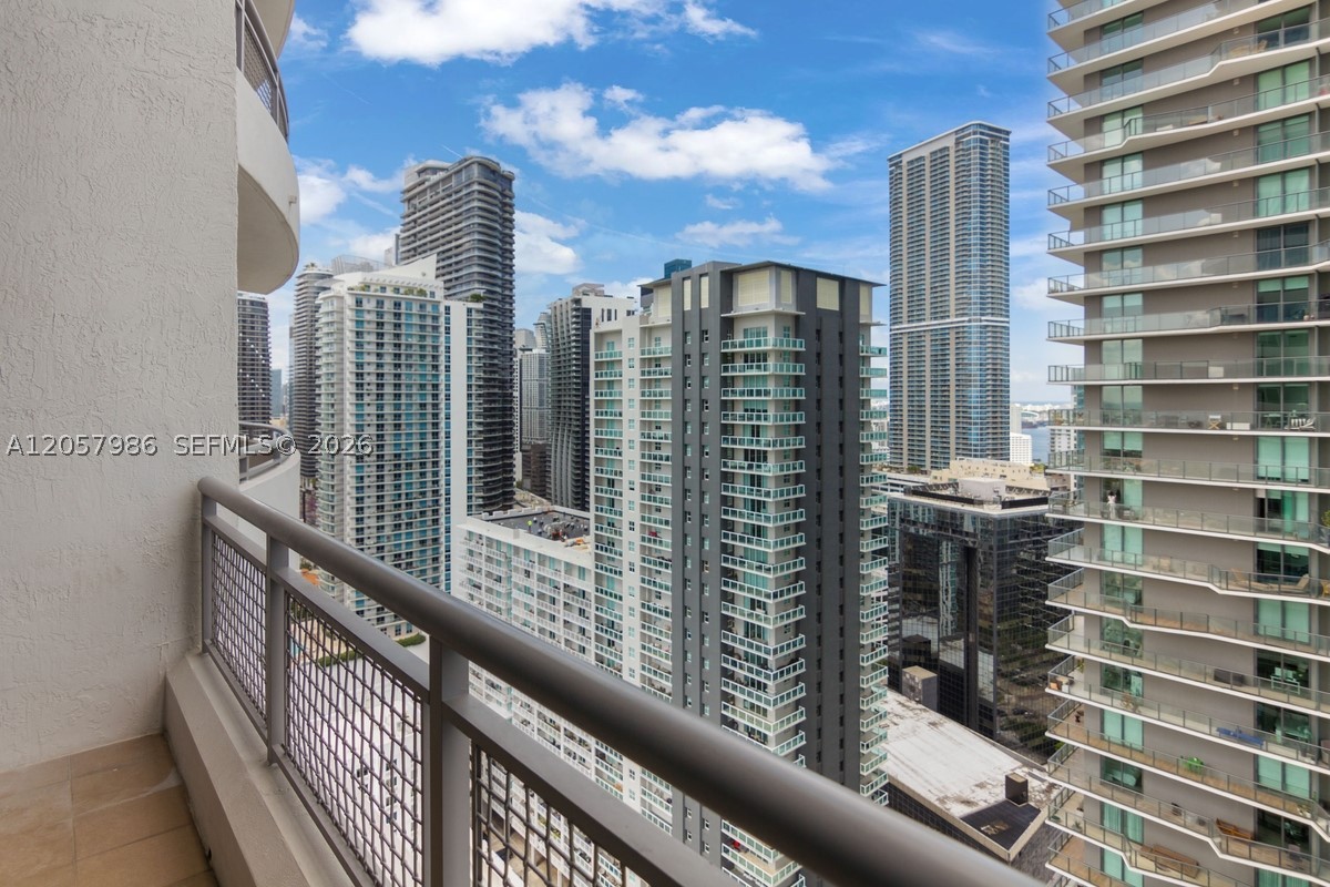60 SW 13th St 3022