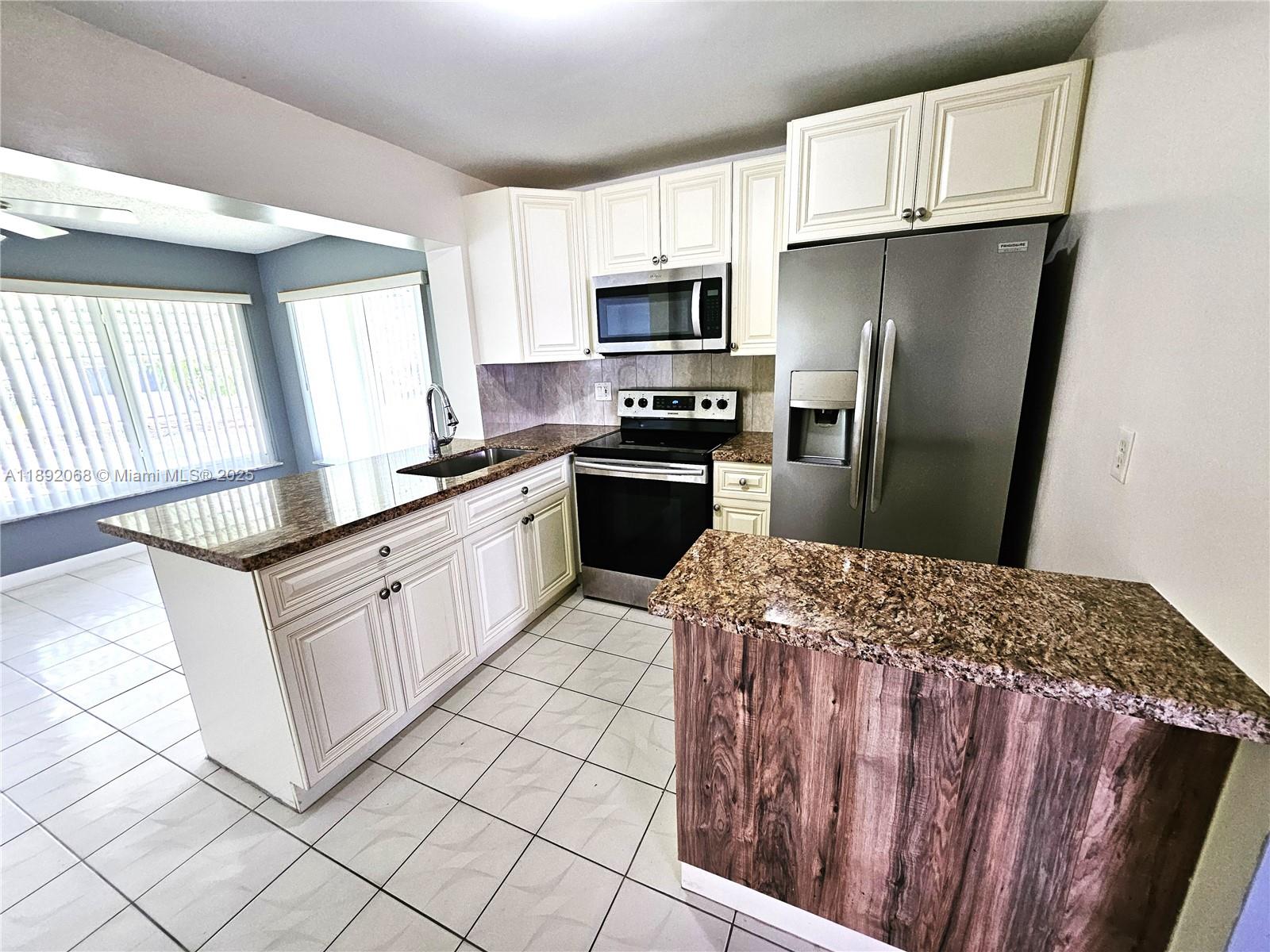 PARADISE GARDENS SEC 4 - Residential Lease