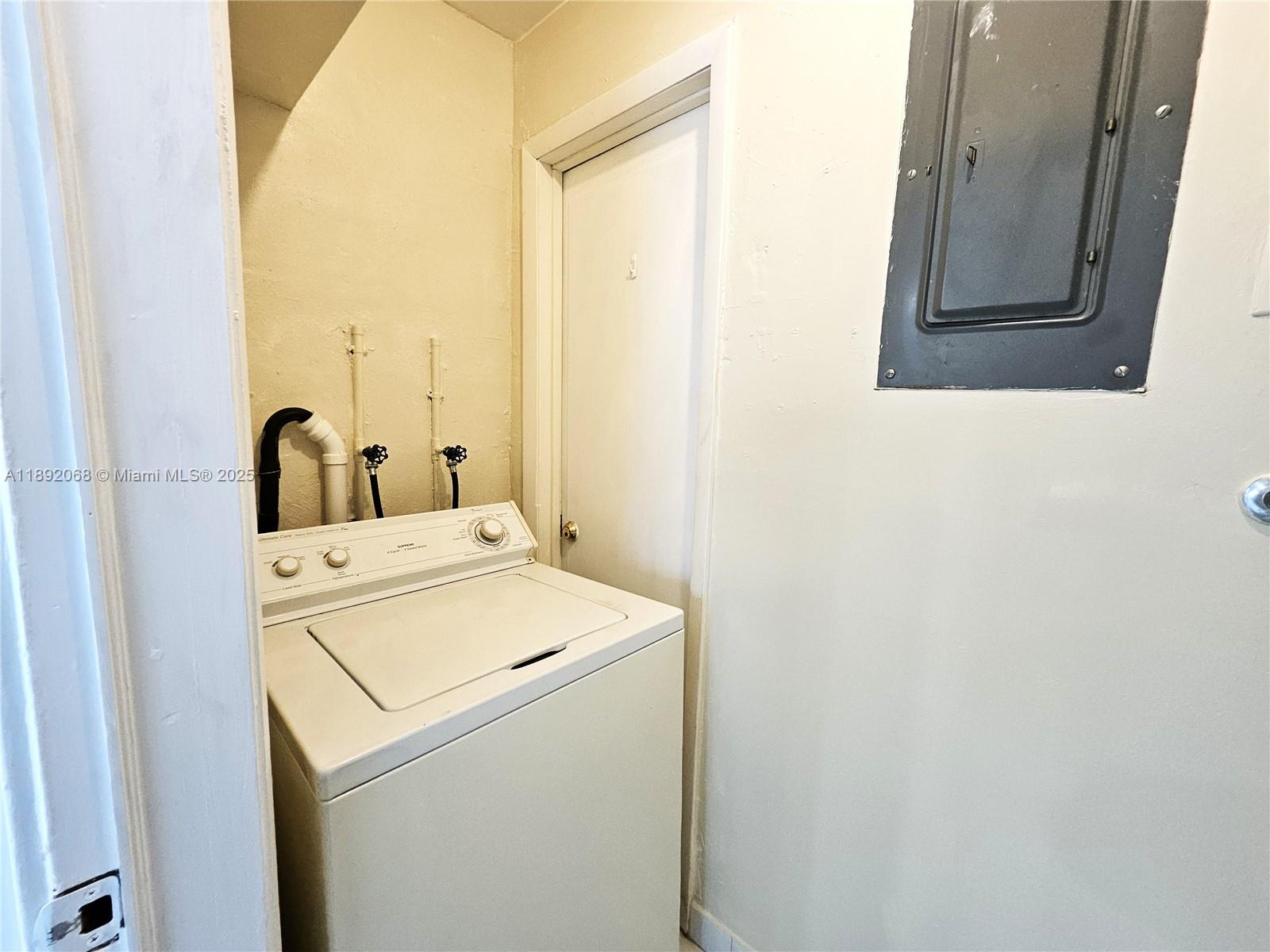 PARADISE GARDENS SEC 4 - Residential Lease