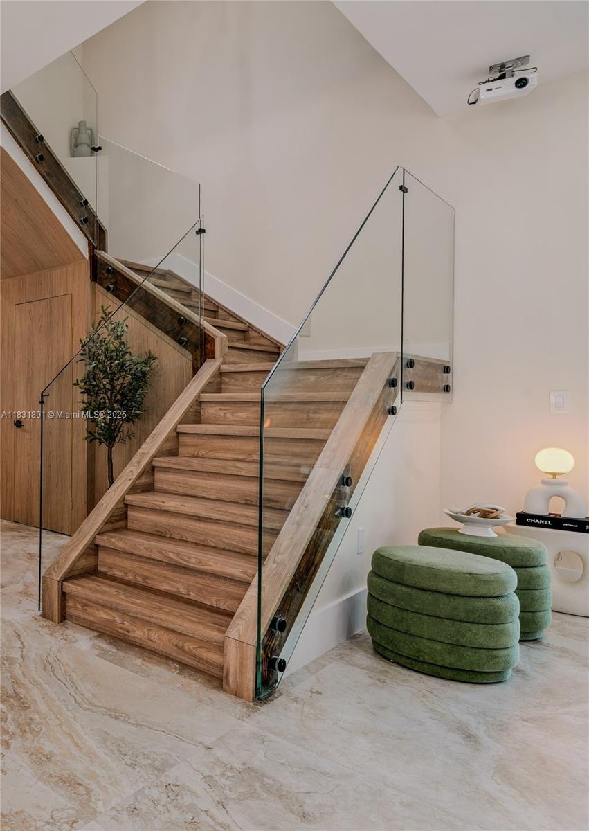 SUNSET FALLS PLAT 1 - Residential