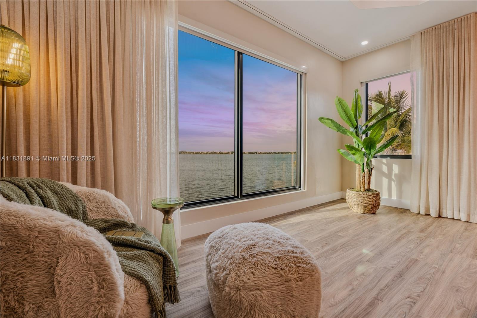 SUNSET FALLS PLAT 1 - Residential