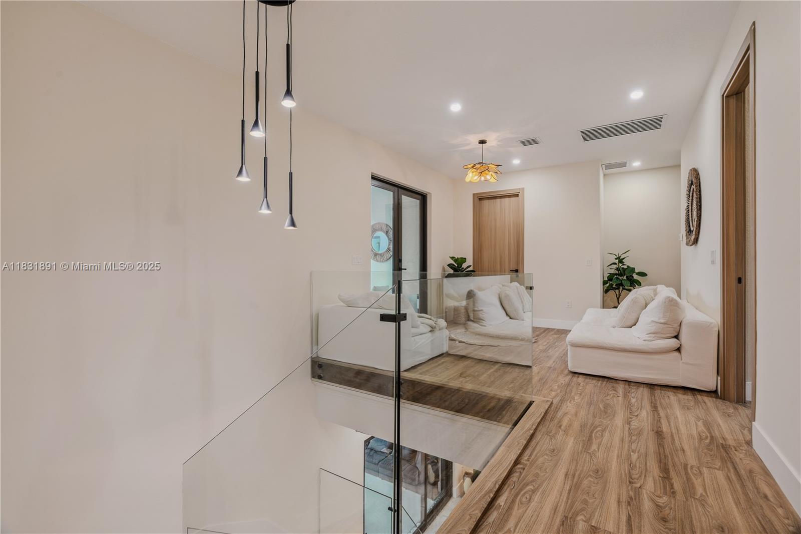 SUNSET FALLS PLAT 1 - Residential