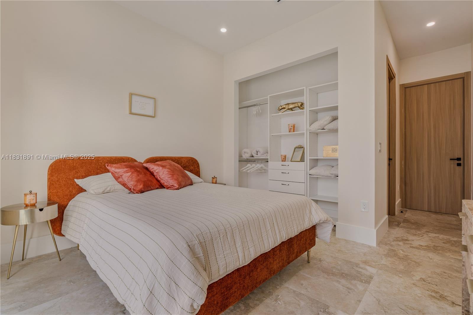 SUNSET FALLS PLAT 1 - Residential