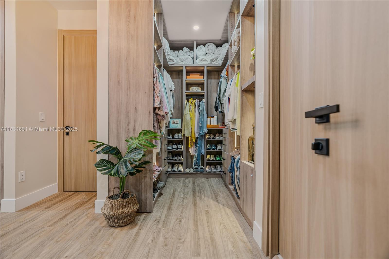 SUNSET FALLS PLAT 1 - Residential