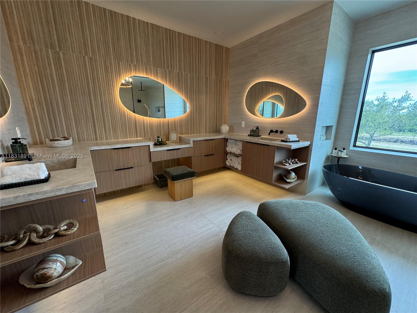 SUNSET FALLS PLAT 1 - Residential