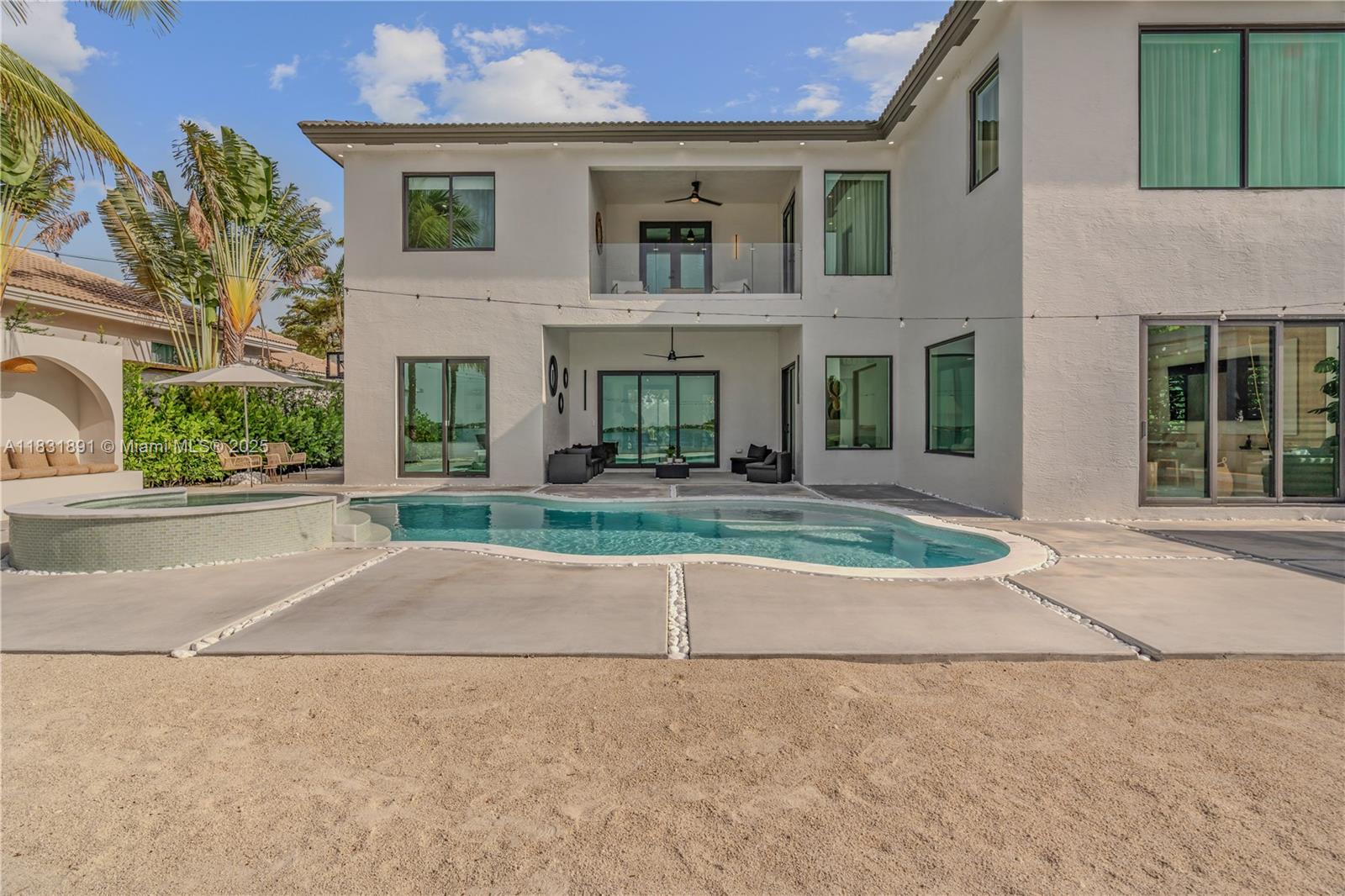 SUNSET FALLS PLAT 1 - Residential