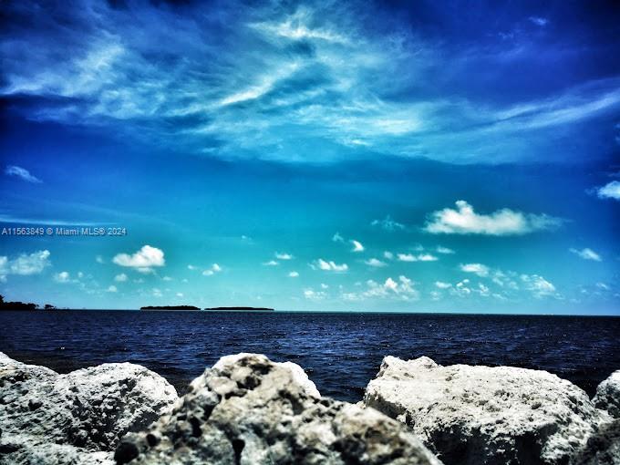 KEY LARGO OCEAN RESORT CO - Residential Lease