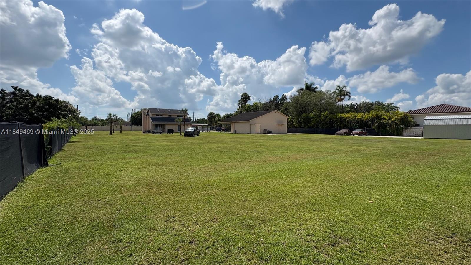 31050 SW 194th Ave, Homestead, FL, 33030/$1,195,000 1 31050 SW 194th Ave