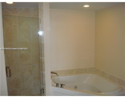 TRUMP ROYALE CONDO - Residential