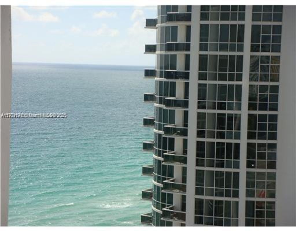 listing image 0