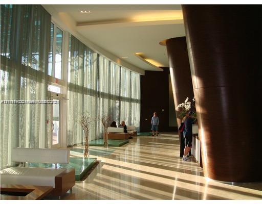 TRUMP ROYALE CONDO - Residential