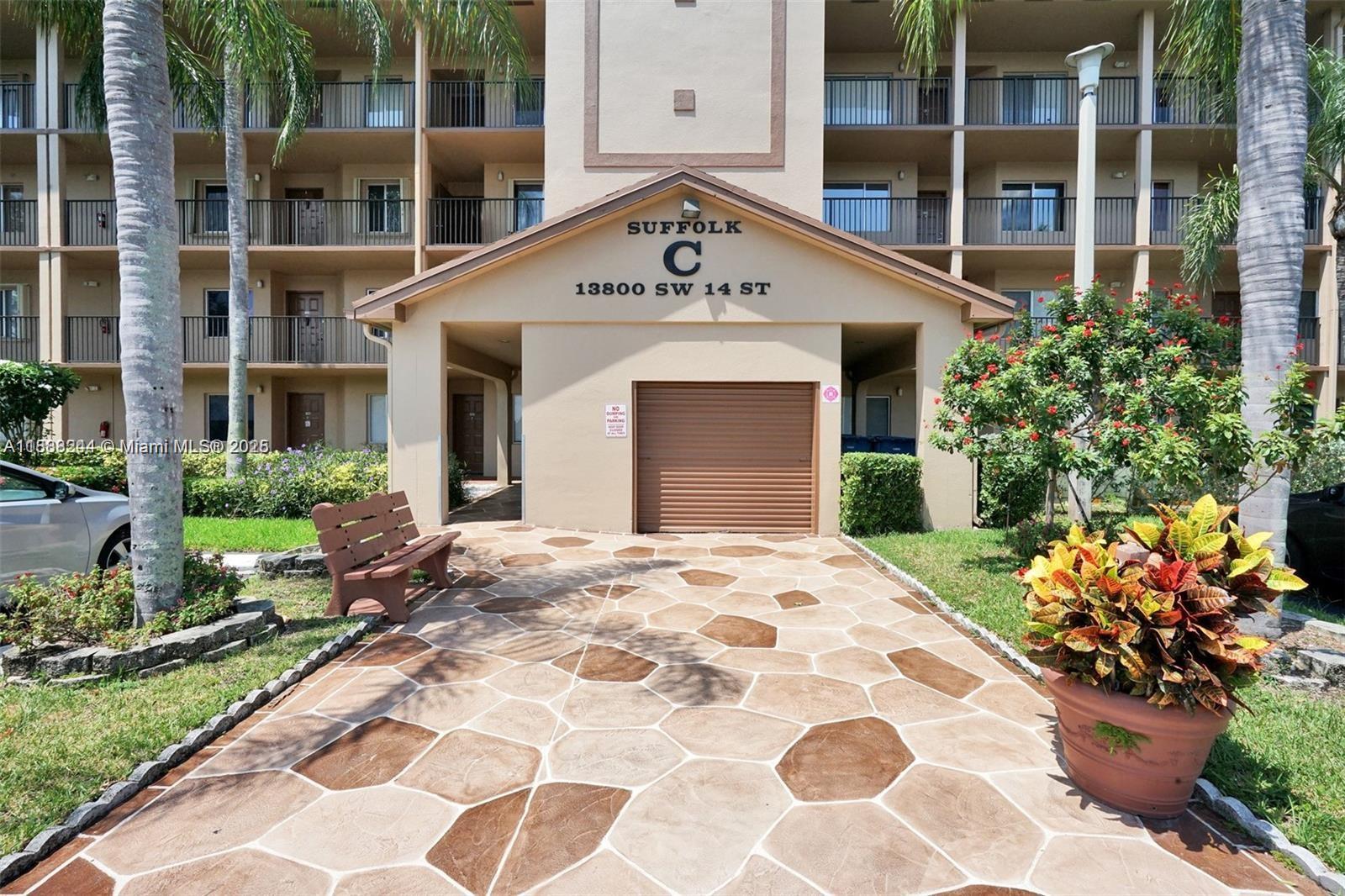 13800 SW 14th St 409C