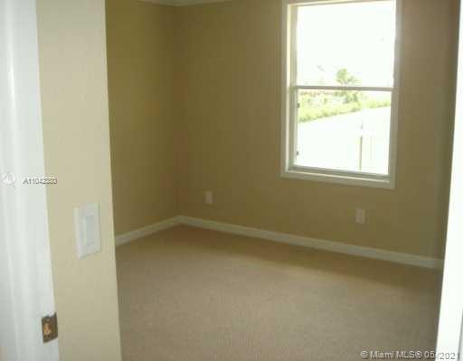 SOUTHGATE VILLAS CONDO - Residential Lease