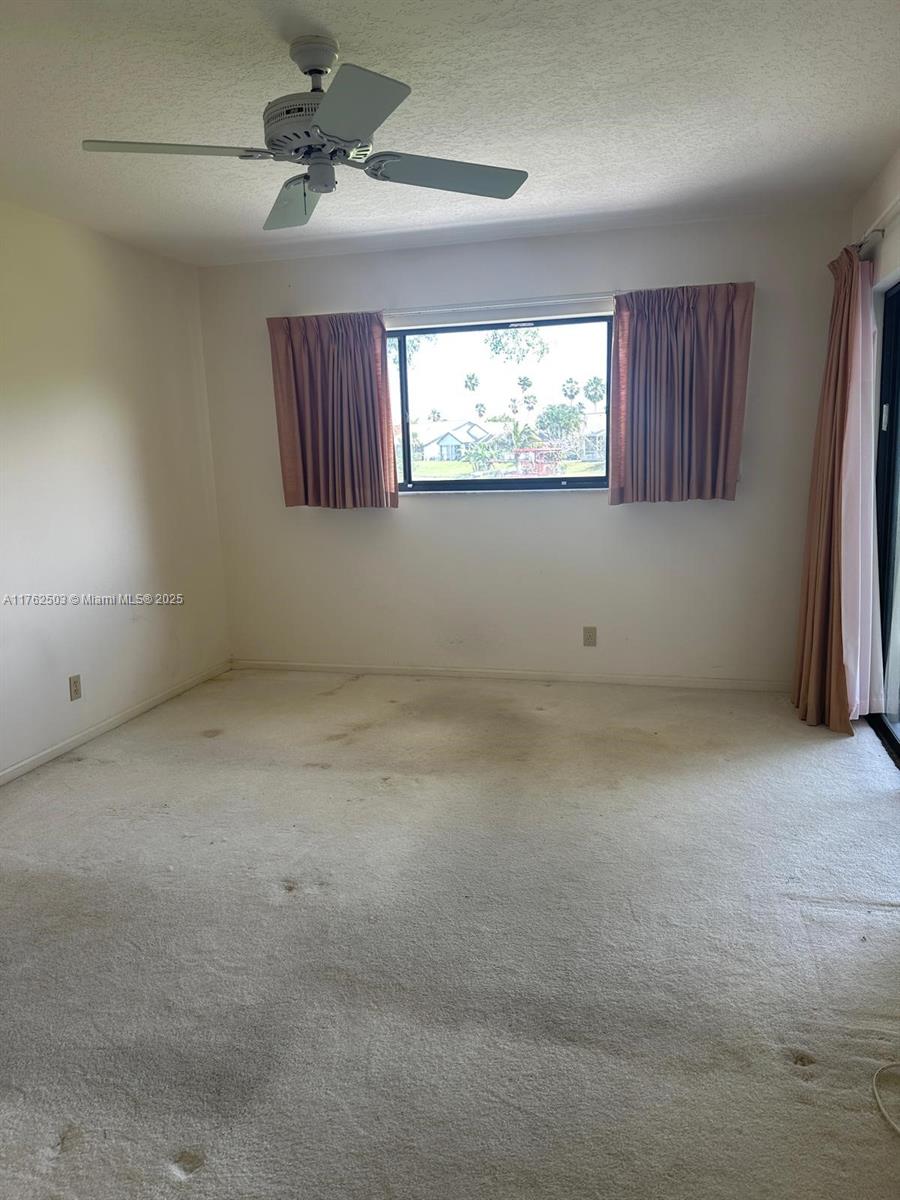 SHORES AT WELLINGTON COND - Residential