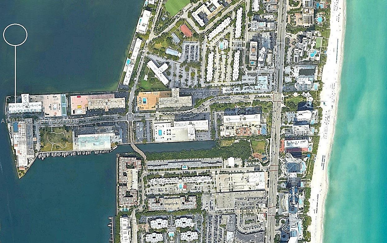 WINSTON TOWERS 500 CONDO - Residential