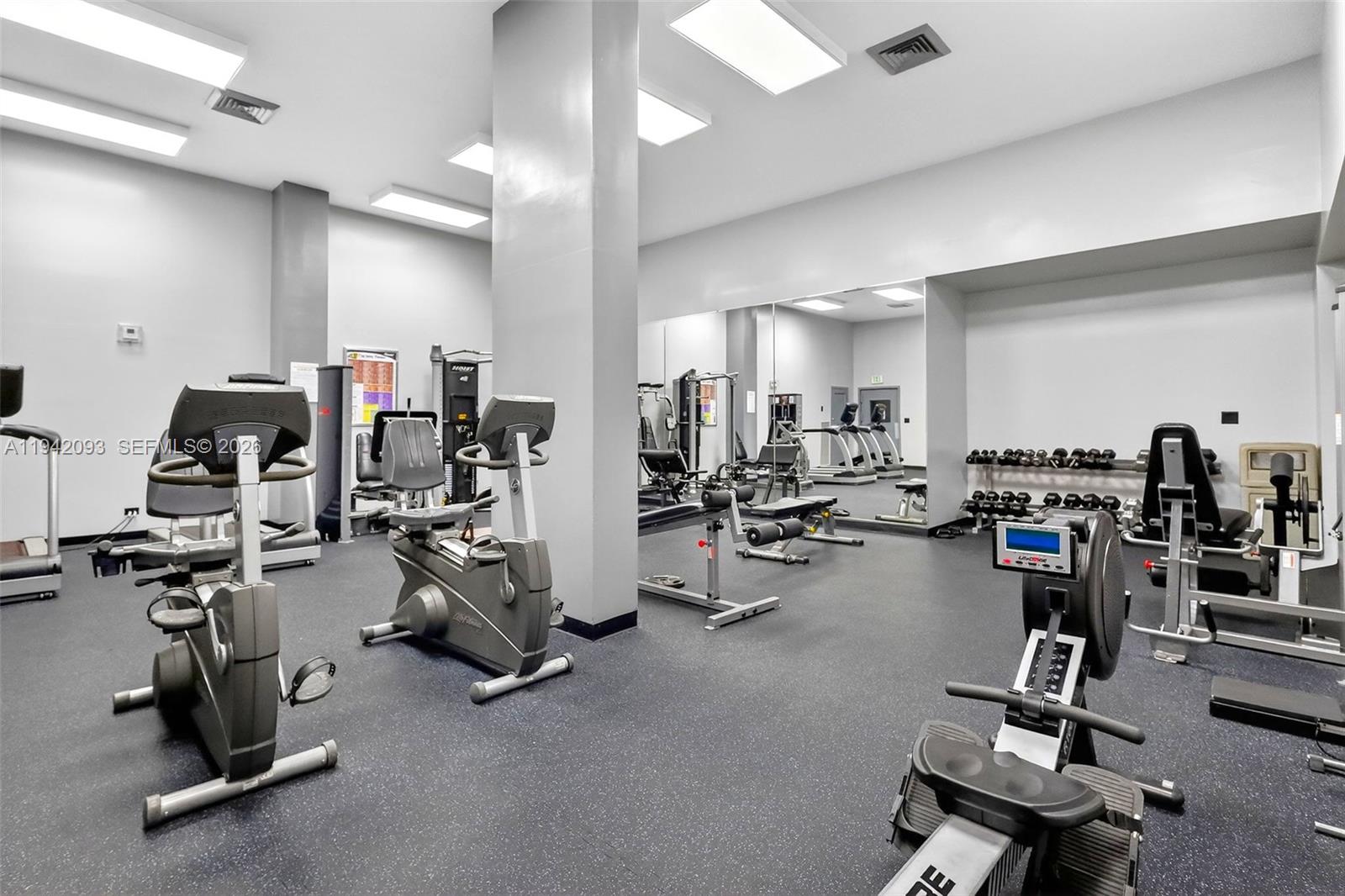 WINSTON TOWERS 500 CONDO - Residential