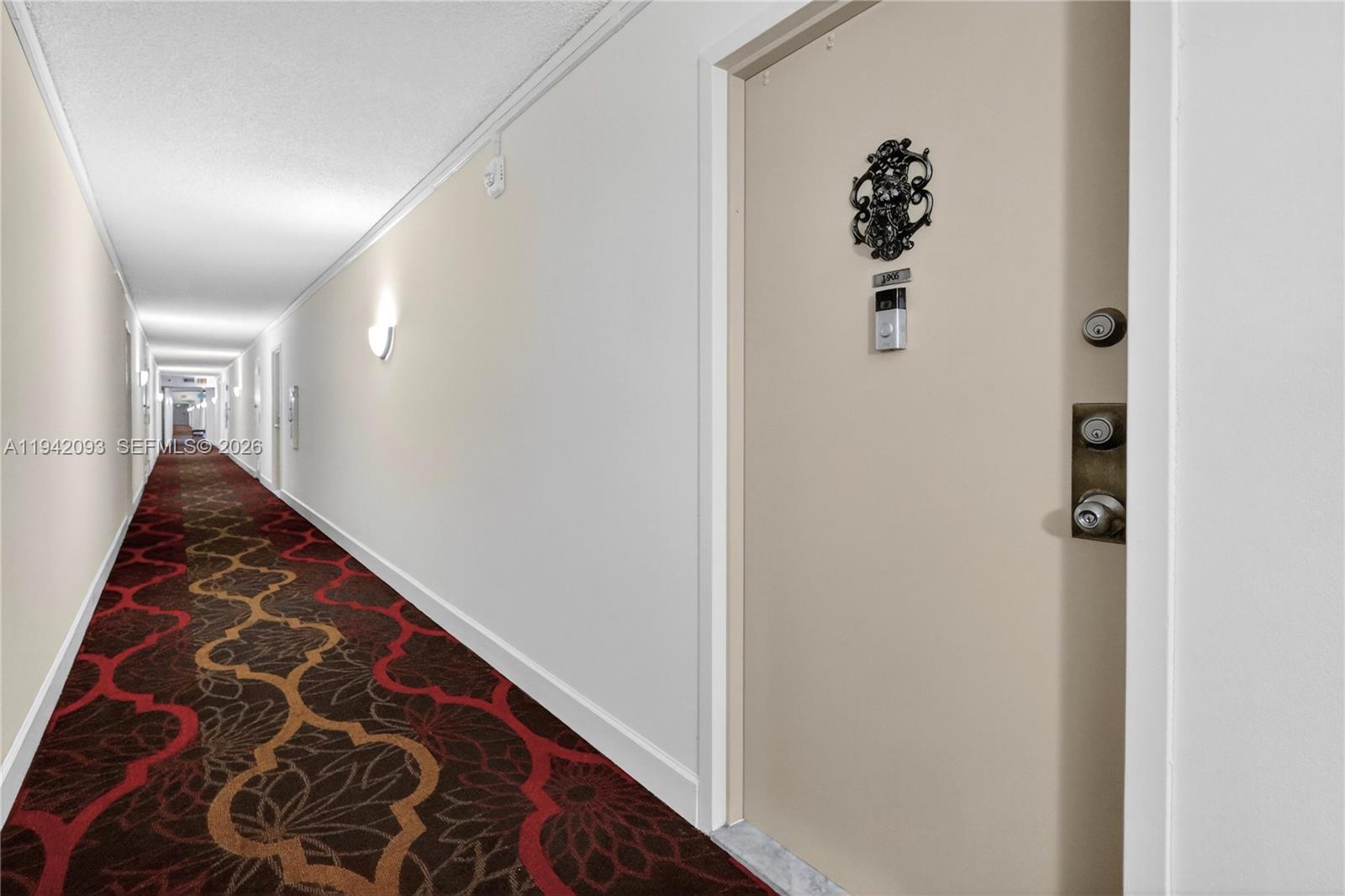 WINSTON TOWERS 500 CONDO - Residential