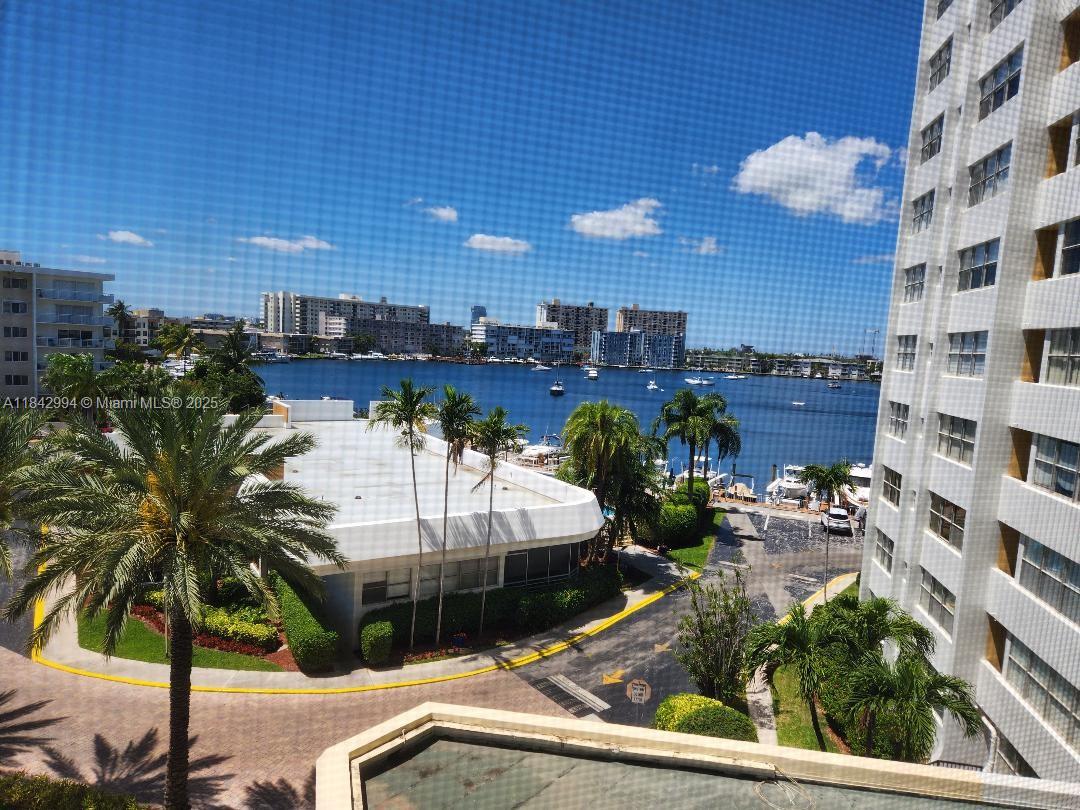 100 Golden Isles Dr 501