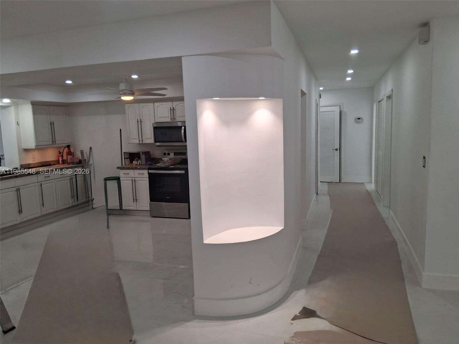 SUNILAND ESTATES - Residential Lease