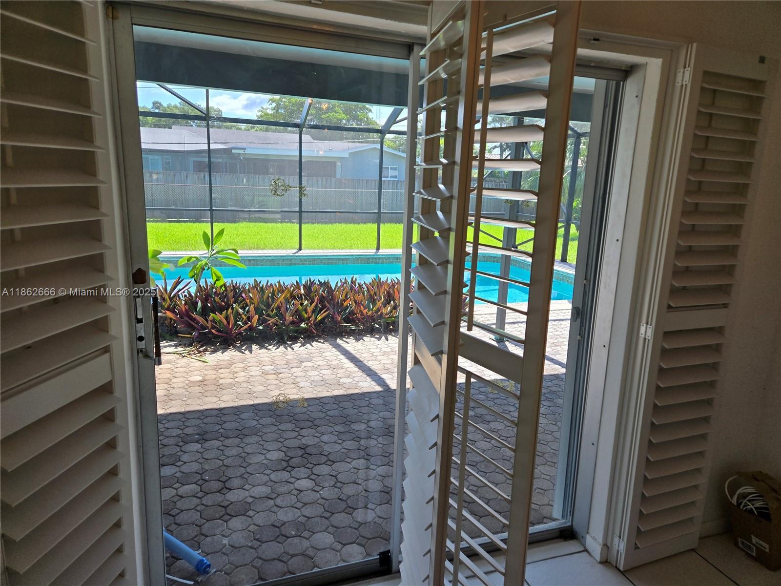 PLANTATIONS SECLUDED GARD - Residential