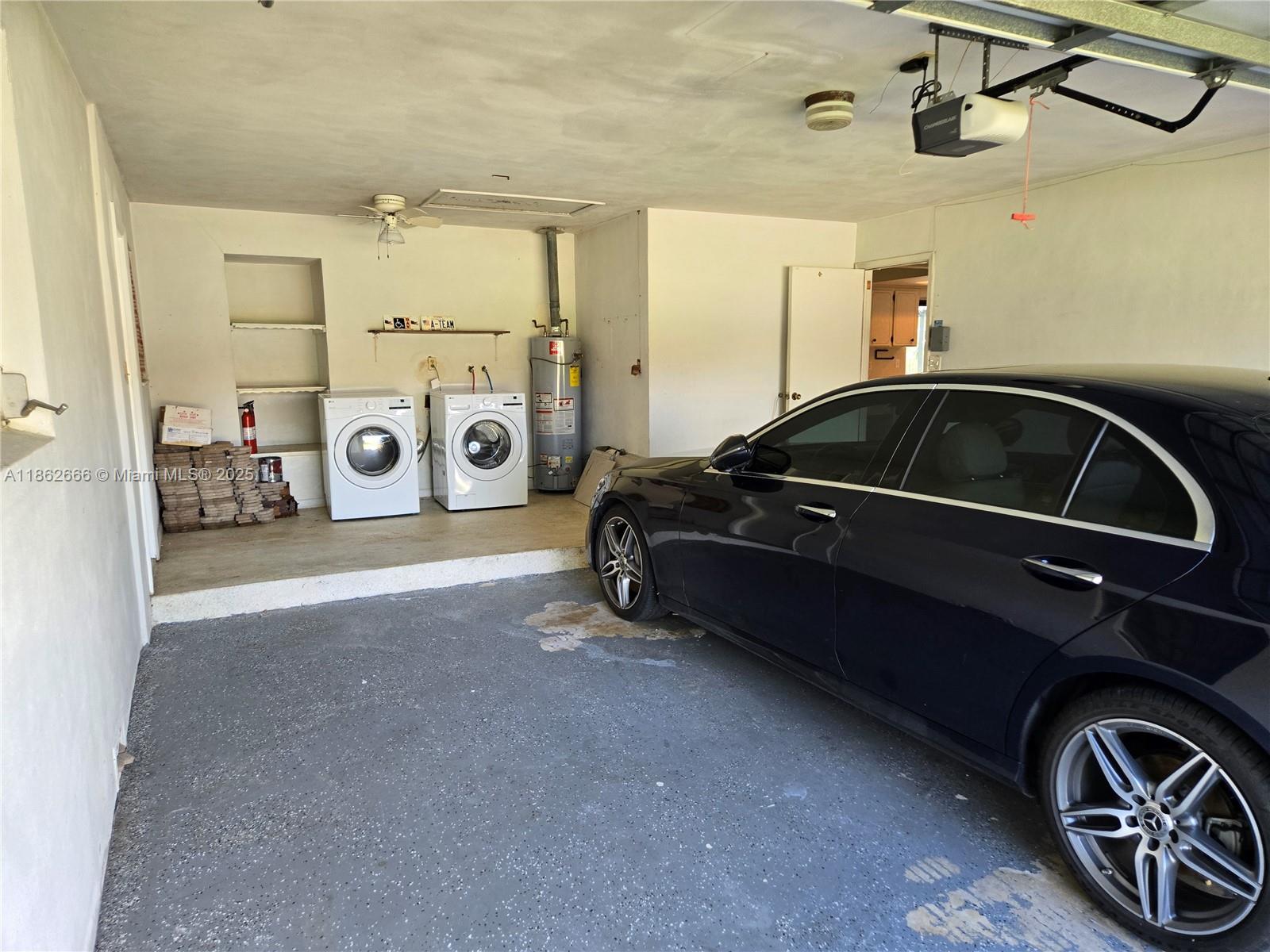 PLANTATIONS SECLUDED GARD - Residential