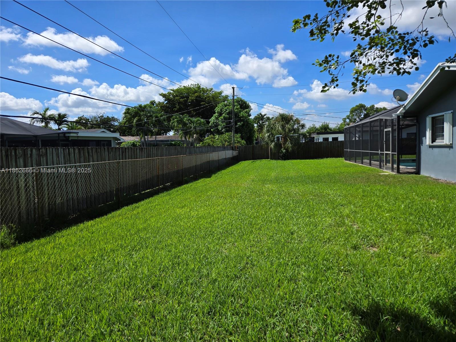 PLANTATIONS SECLUDED GARD - Residential